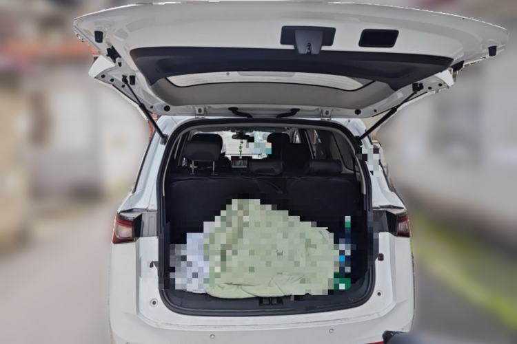 Used Wuling Jiachen 2022 1.5T CVT Smart Luxury Version Trunk