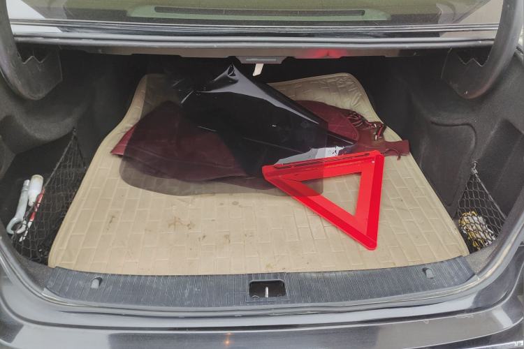 Used Mercedes-Benz E-Class 2012 E 300 L Elegant Model