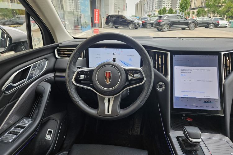 Used Hongqi HS7 PHEV 2024 2.0T PHEV Four-Wheel-Drive Flagship Edition 6 Seats Steering Wheel