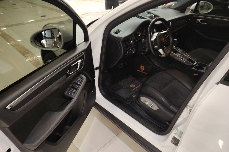 Used Porsche Macan 2021 Macan 2.0T
