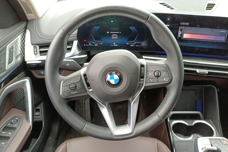 Used BMW X1 2023 sDrive25Li X Design Package Steering Wheel