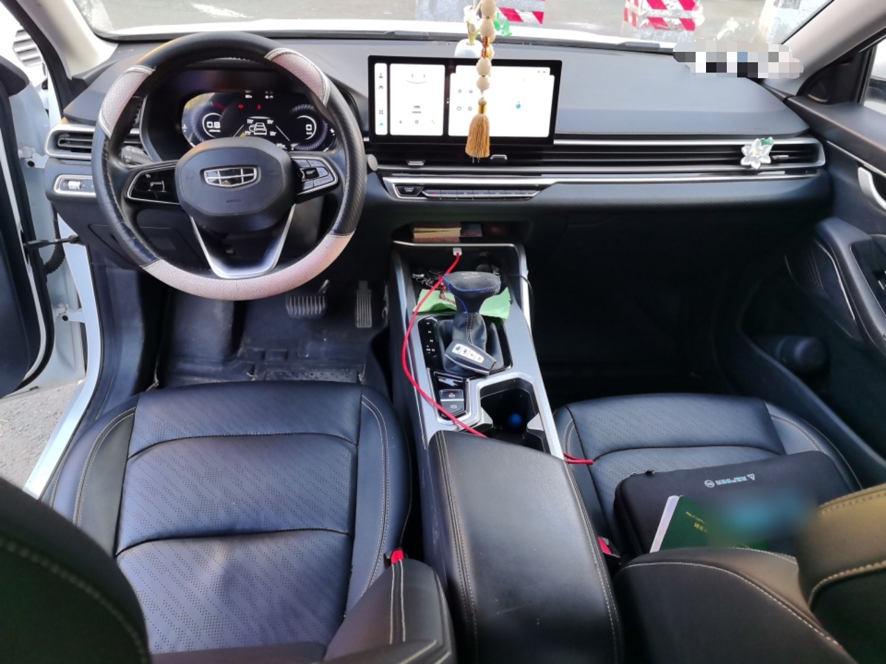 Geely Auto Emgrand 2023 4th Generation Champion Edition 1.5L CVT Luxury Model — снимка 9