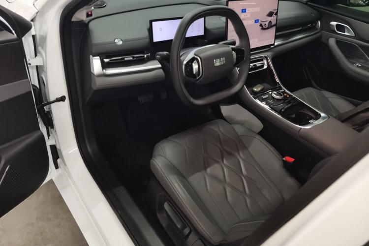 Used Geely Galaxy A7 2025 Model EM-i 150km Long-Distance Edition
