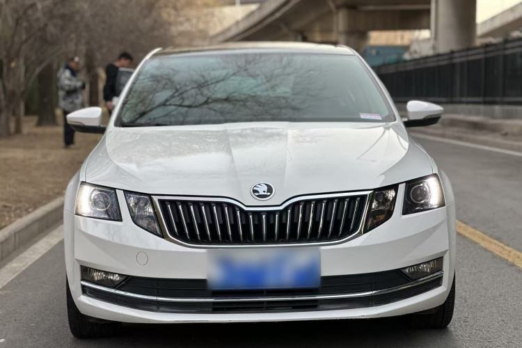 Used Skoda Octavia 2018 TSI230 DSG Luxury Edition