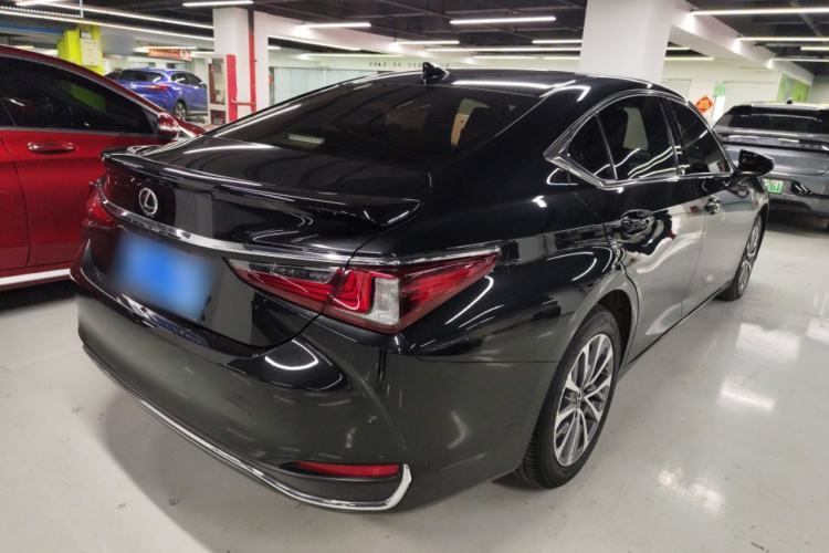 Used Lexus ES 2023 200 Excellence Edition