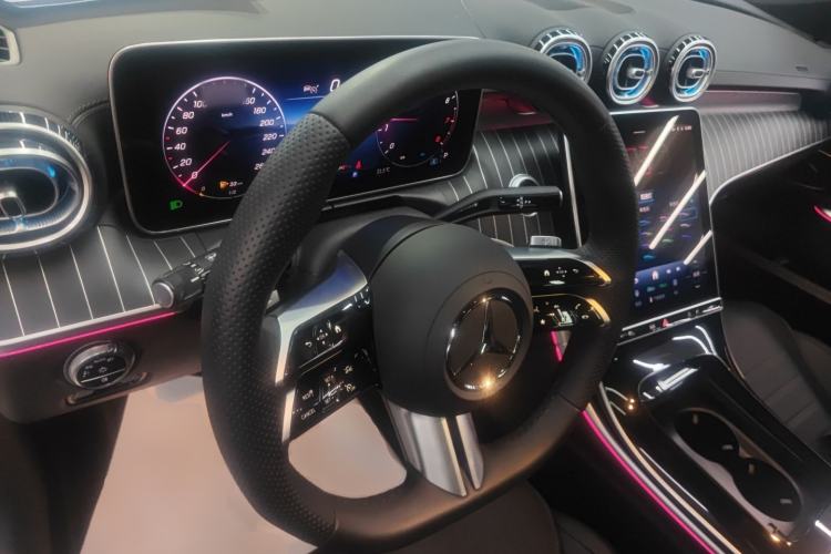 Used Mercedes-Benz C-Class 2025 C 260 L Sport Edition Center Console