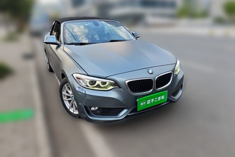 Used BMW 2 Series 2015 218i Convertible Coupe Front Right 45 Deg