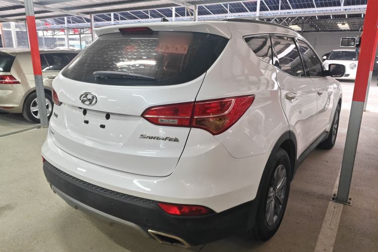 Used Hyundai Santa Fe 2015 2.0T Automatic Two-Wheel Drive Comfort Version 5 Seats
