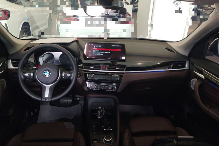 Used BMW X1 2022 sDrive25Li Leading Model Center Console