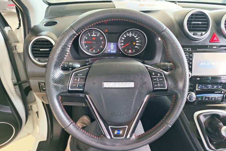 Used Haval H6 2016 Upgraded Model 1.5T Manual Two-Wheel Drive Elite Version Steering Wheel
