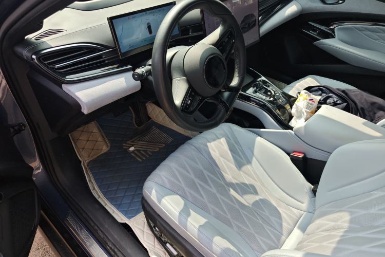 Used BYD Seal 2022 650 km All-Wheel-Drive Performance Version