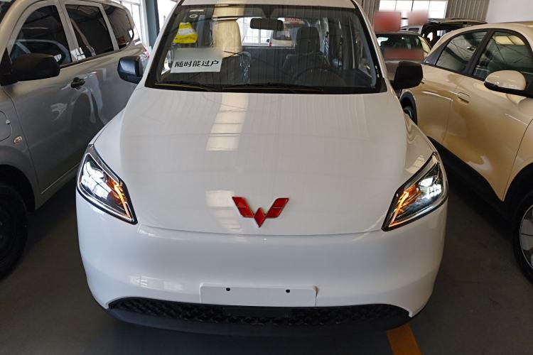 Used Wuling Hongguang New Energy 2024 All-Electric Model 300KM Standard Version Front