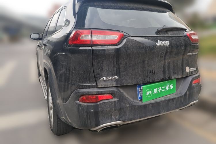 Used Jeep Cherokee 2016 2.4L Professional Smart Version