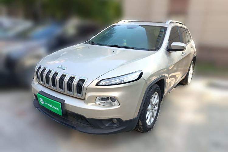 Used Jeep Cherokee 2016 2.0L Superior Edition