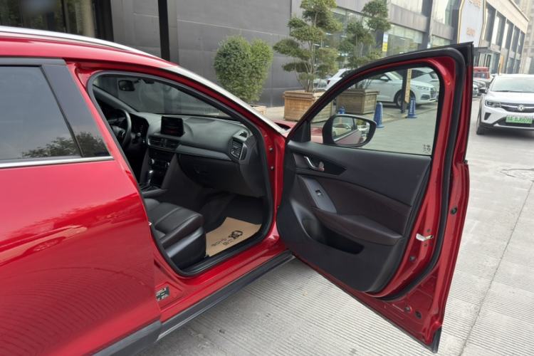 Used Mazda CX-4 2020 2.0L Automatic Two-Wheel Drive Blue Sky Luxury Edition
