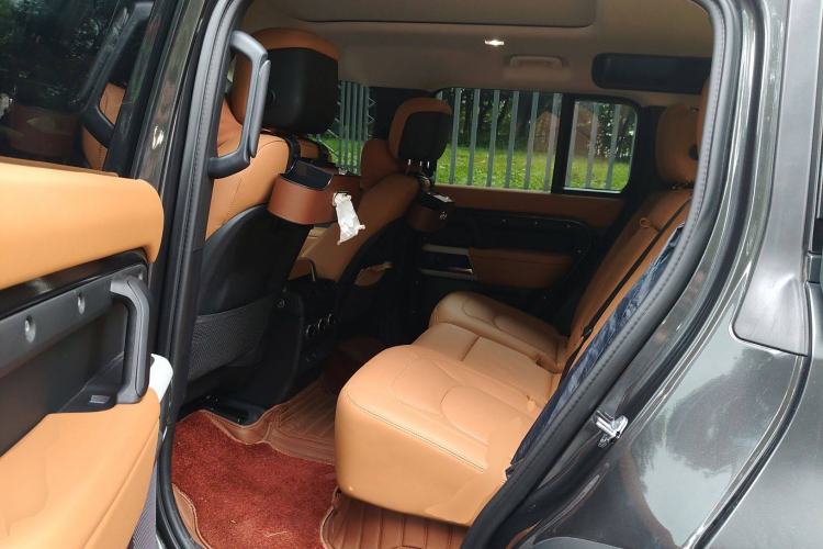 Used Land Rover Defender 2024 110 3.0T P400 Dark Edition
