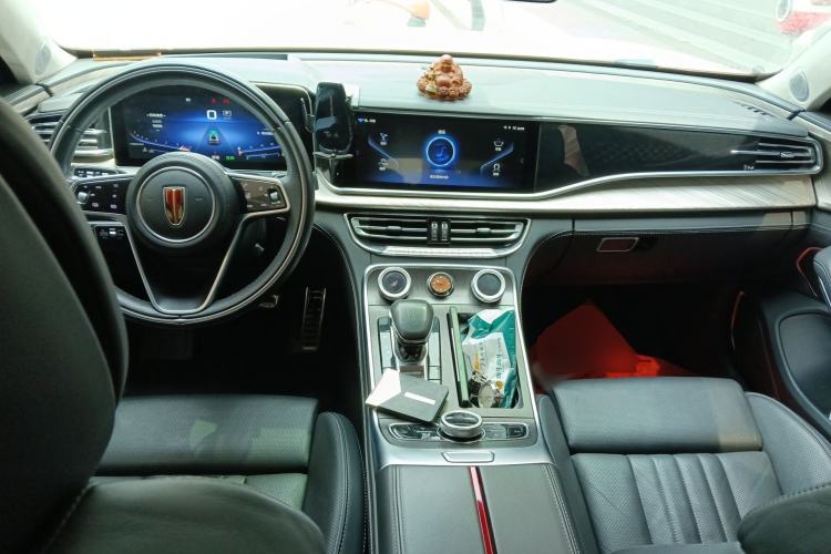 Used Hongqi H9 2022 3.0T Smart Connect Flagship Four-Seater Version Center Console