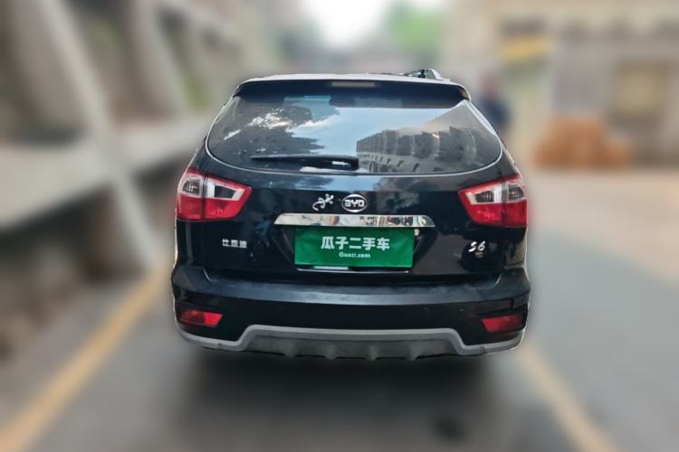 Used BYD S6 2012 2.4L Automatic Luxury Edition
