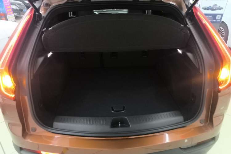 Used Cadillac XT4 2018 28T Two-Wheel Drive Tech Version