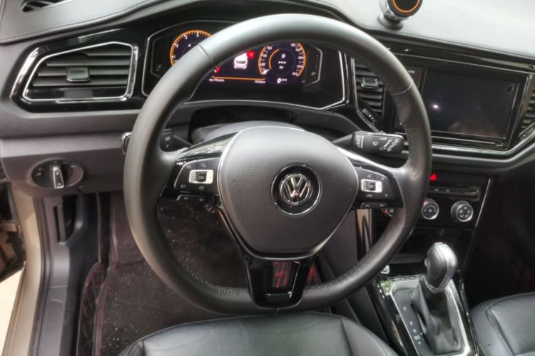 Used Volkswagen T-ROC 2020 280TSI DSG Two-Wheel Drive Comfort Version