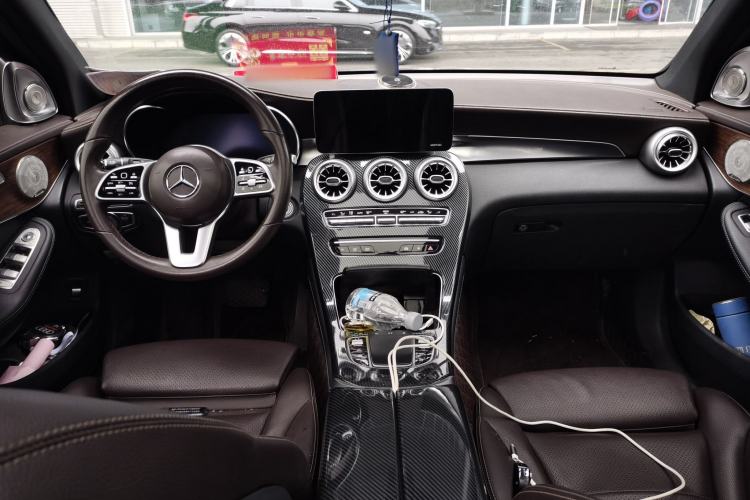 Used Mercedes-Benz GLC 2021 GLC 300 L 4MATIC Dynamic Model Center Console