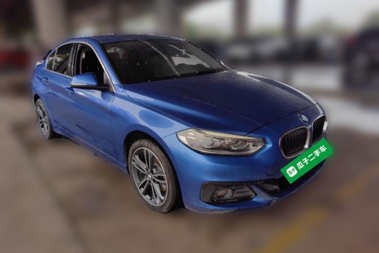 Used BMW 1 Series 2019 118i Fashion Model Front Right 45 Deg