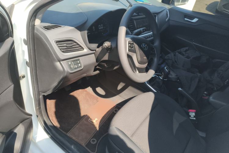 Used Hyundai Verna (new generation) 2020 1.4L Manual GLS Cool Edition
