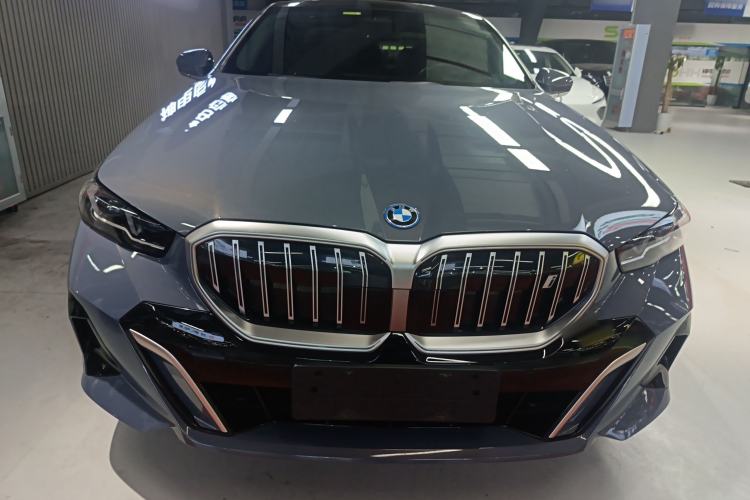 Used BMW i5 2024 eDrive 35L M Sport Package Front