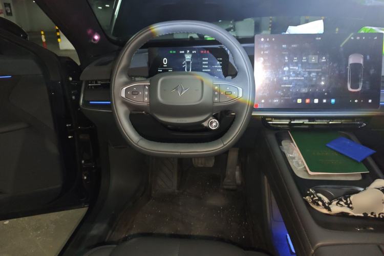 Used Dongfeng eπ eπ007 2025 Model Pure-Electric 565 All-Wheel-Drive Max Leading Edition Steering Wheel