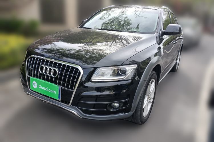 Used Audi Q5 2017 Plus 40 TFSI Technology Model