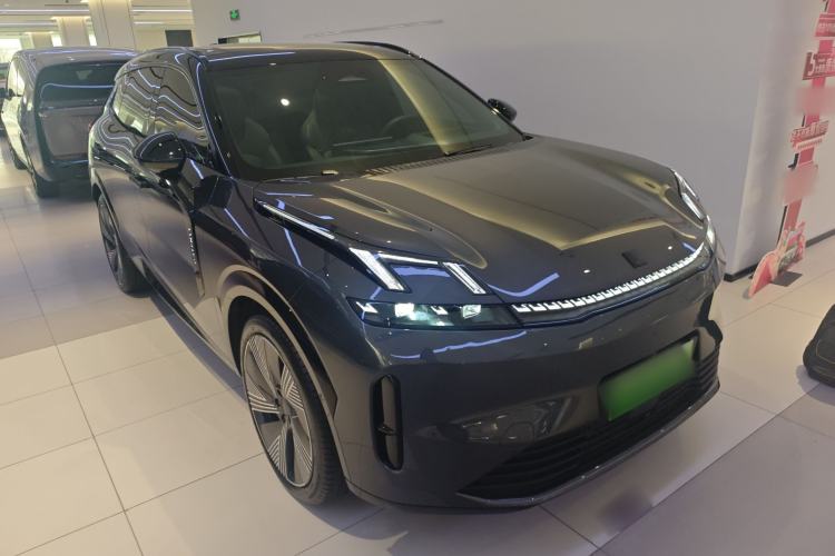 Used Lynk & Co 08 EM-P 2025 220 km All-Wheel-Drive Performance Halo
