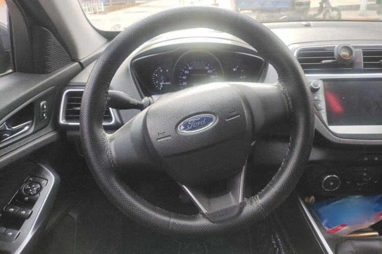 Used Ford Escort 2019 Revised Version 1.5L Manual "Quality Enjoyment" Trim (Tire Pressure Monitoring) China VI Standard
