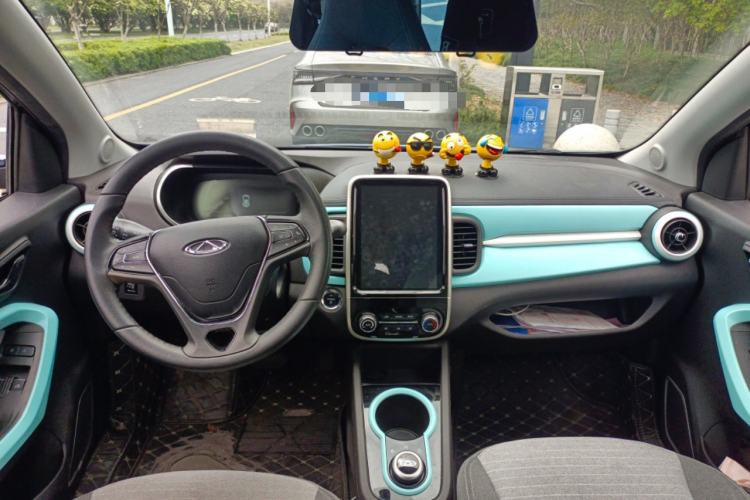 Used Chery QQ Little Ant 2021 150 000 Yuan Ant Fan Edition New Ant Cool Version Lithium Iron Phosphate Center Console