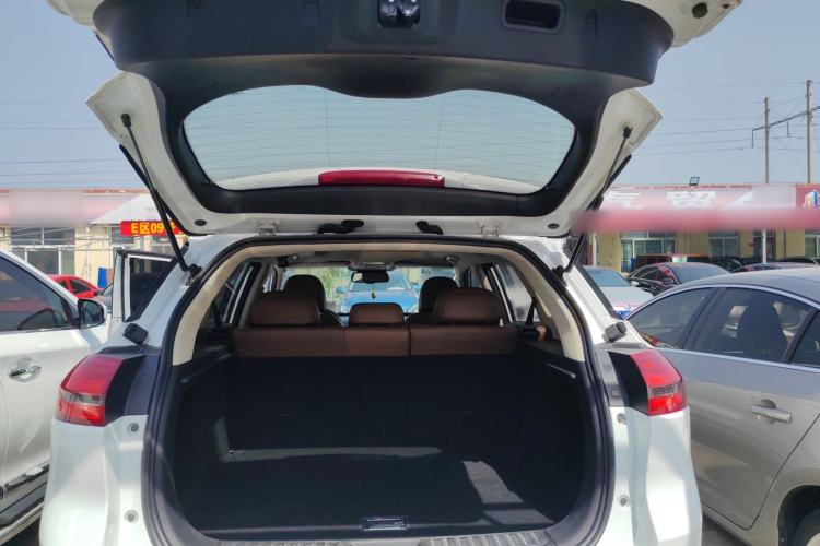 Used Geely Auto Emgrand X7 Sport 2016 1.8TD Automatic ZhiZun Version Trunk