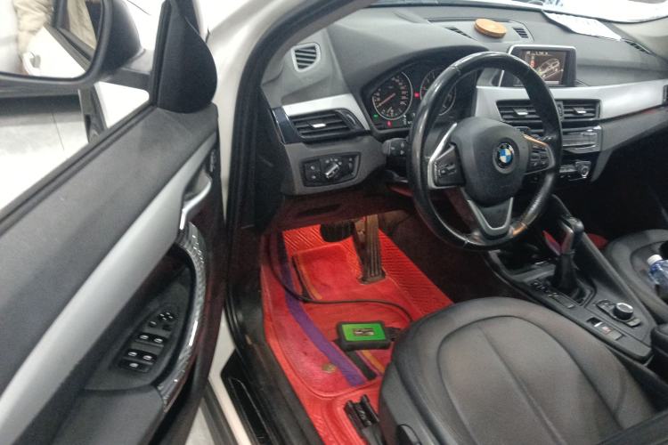 Used BMW X1 2016 sDrive18Li Premium Edition Driver Seat