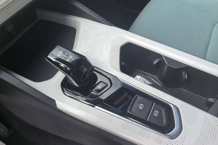 Used Geely Auto Emgrand L HiP 2022 1.5TD-DHT Pro 100KM Super Rui
