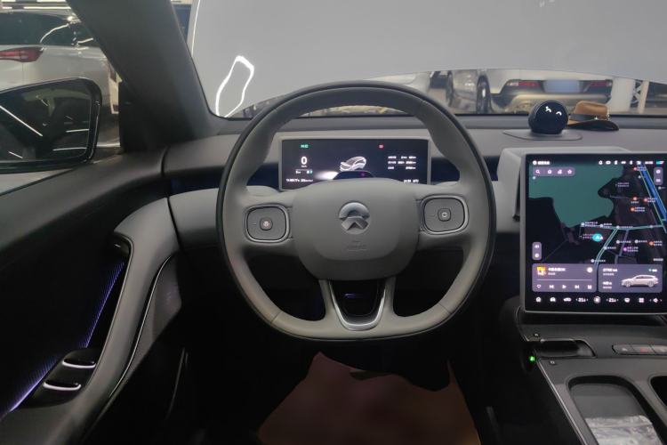 Used Nio ET5T 2023 75 kWh Touring Steering Wheel