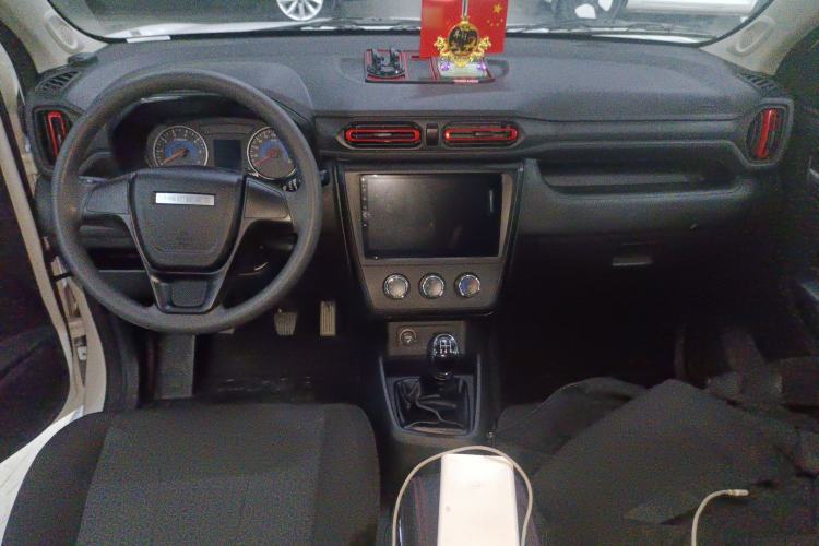 Used Dongfeng Fengon 380 2022 1.5L Comfort-Class Passenger Vehicle (Steel Spring) with 7 Seats