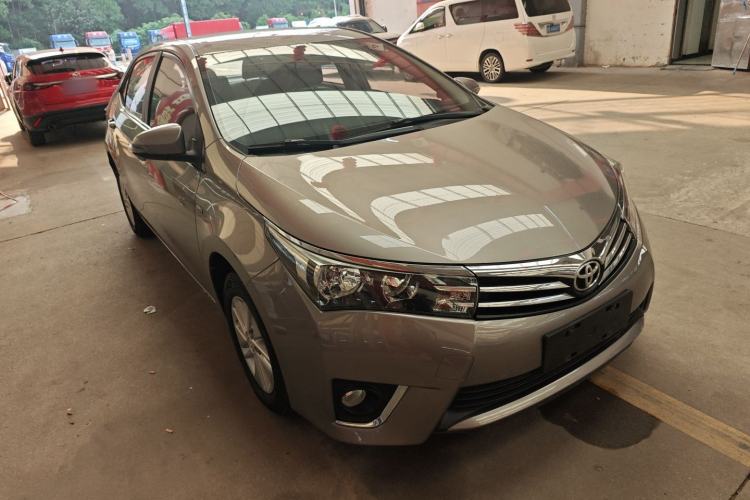 Used Toyota Corolla 2017 Revised Version 1.6L S-CVT GL Front Right 45 Deg