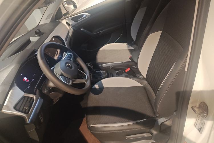 Used Volkswagen Tacqua 2023 200TSI DSG Joy-Connect Edition Left Front Seat