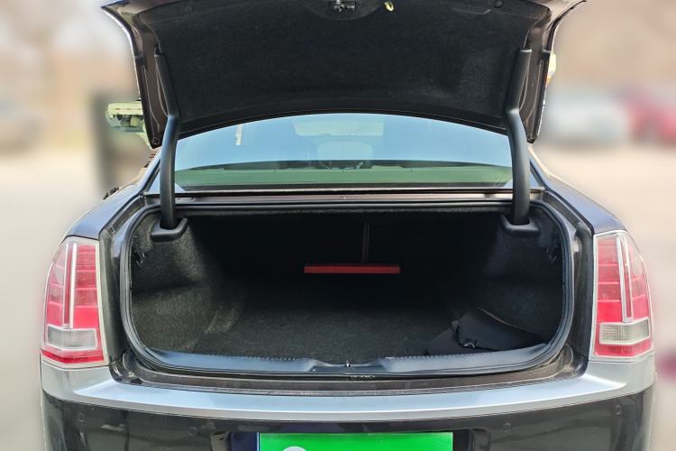 Used Chrysler 300C 2013 3.6L Premium Edition
