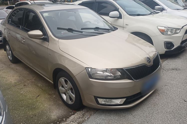 Used Skoda Rapid 2015 1.6L Automatic Smart Selection Model