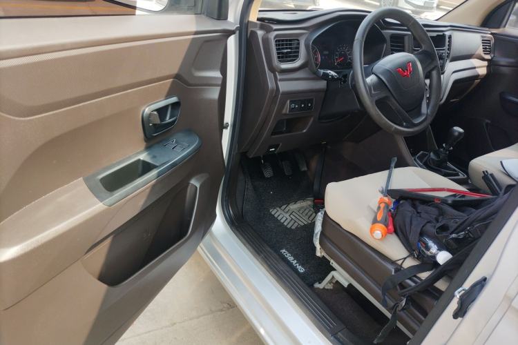 Used Wuling Hongguang V 2022 1.5L Jingqu Edition Electric-Assist LAR
