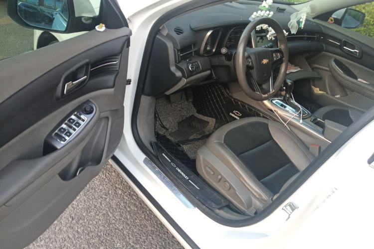 Used Chevrolet Malibu 2013 2.0L Automatic Comfort Edition Driver Seat