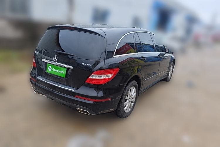 Used Mercedes-Benz R-Class 2017 R 320 4MATIC Business Edition Prestige Model
