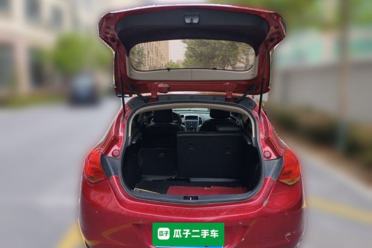 Used Buick GT 2014 XT 1.6L Automatic Fashion Edition Trunk