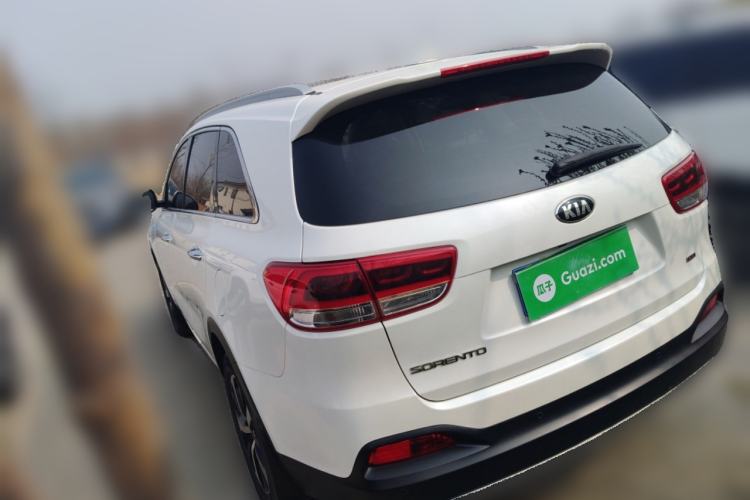 Used Kia Sorento 2015 Sorento L 2.4L Gasoline 4WD Elite Edition 7 Seats China V Emission Standard
