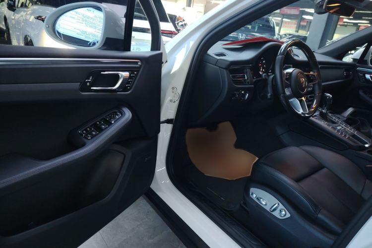 Used Porsche Macan 2021 Macan 2.0T

