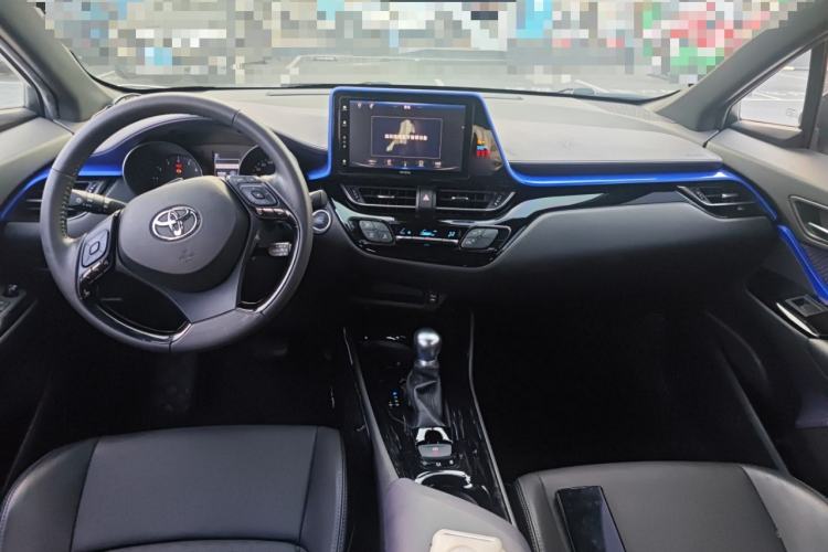 Used Toyota IZOA 2018 2.0L Yichi Version China VI Standard Center Console