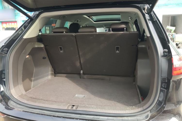 Used Volkswagen Viloran 2024 330TSI Luxury Edition Trunk